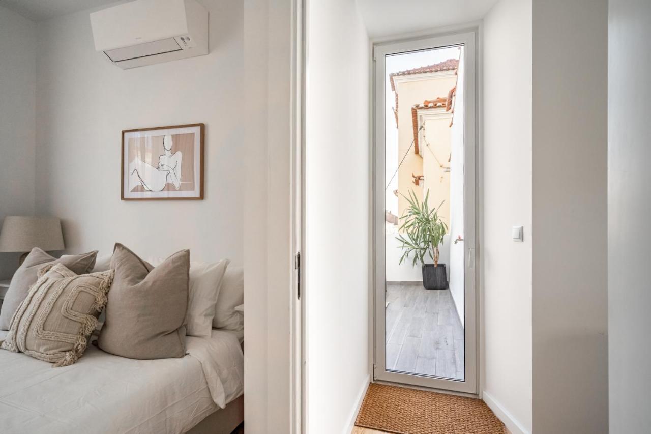 Akicity Ourique White Apartment *