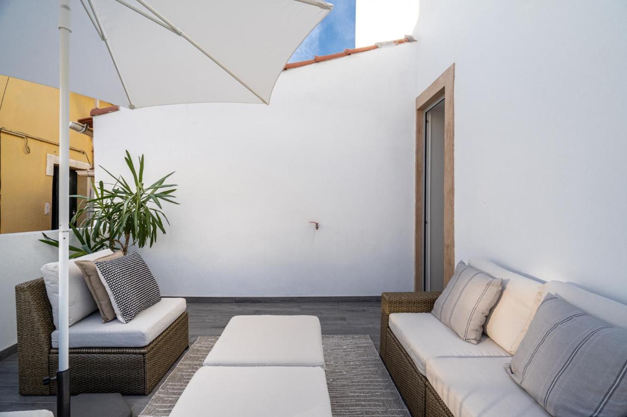 Akicity Ourique White * Lissabon