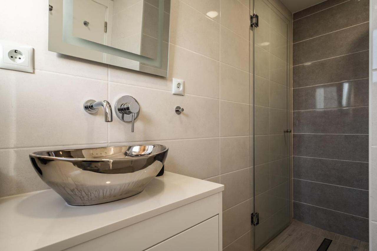 Akicity Ourique White Apartment